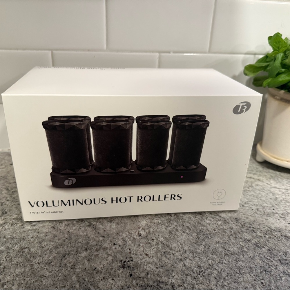 T3 Black Hot Rollers Set